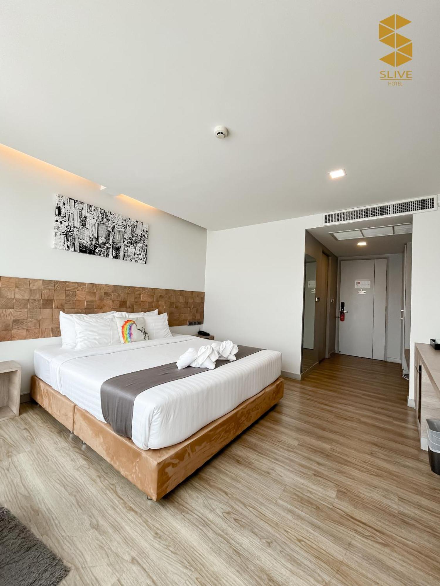 Slive Hotel Сурин Екстериор снимка