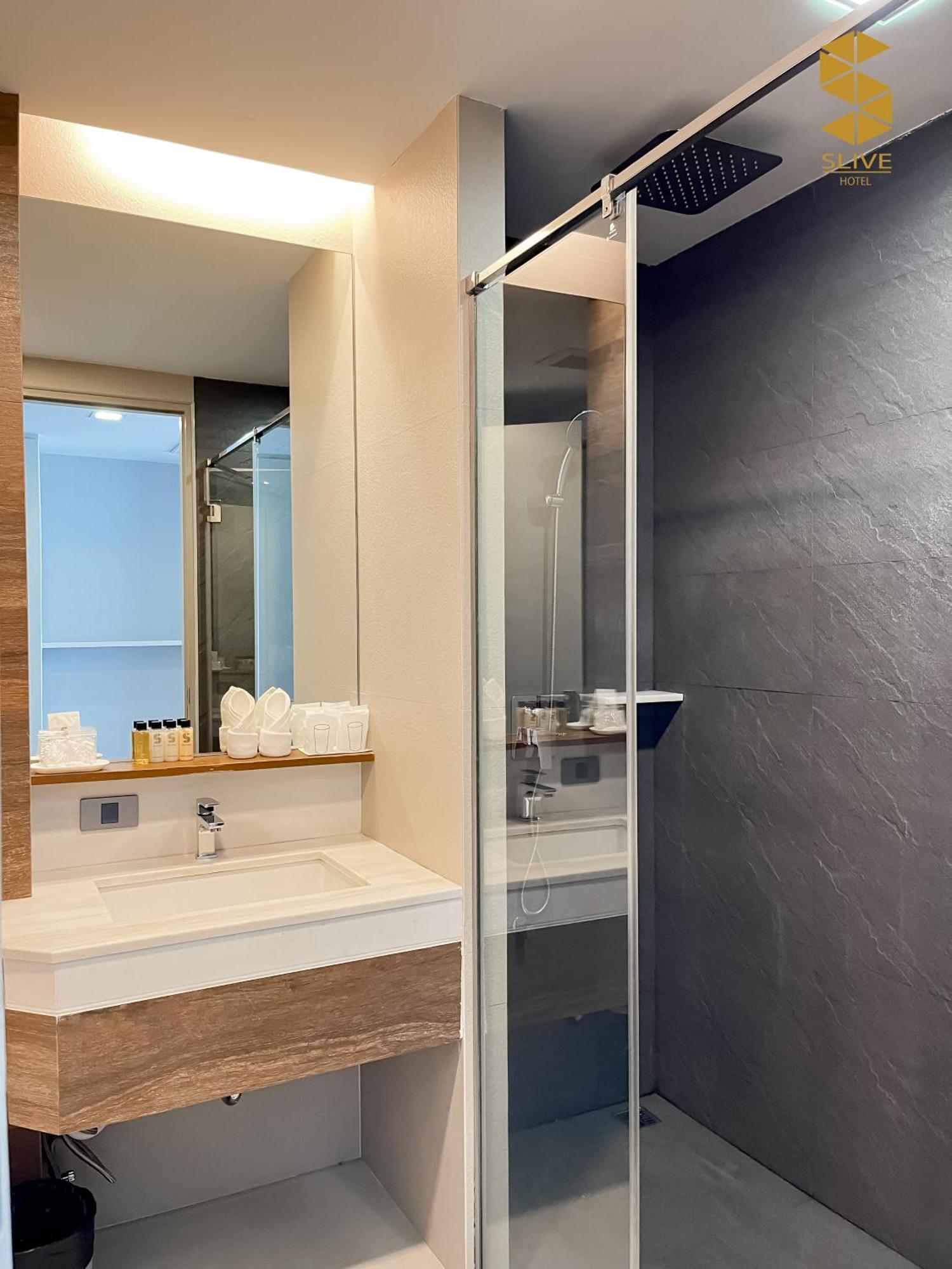 Slive Hotel Сурин Екстериор снимка